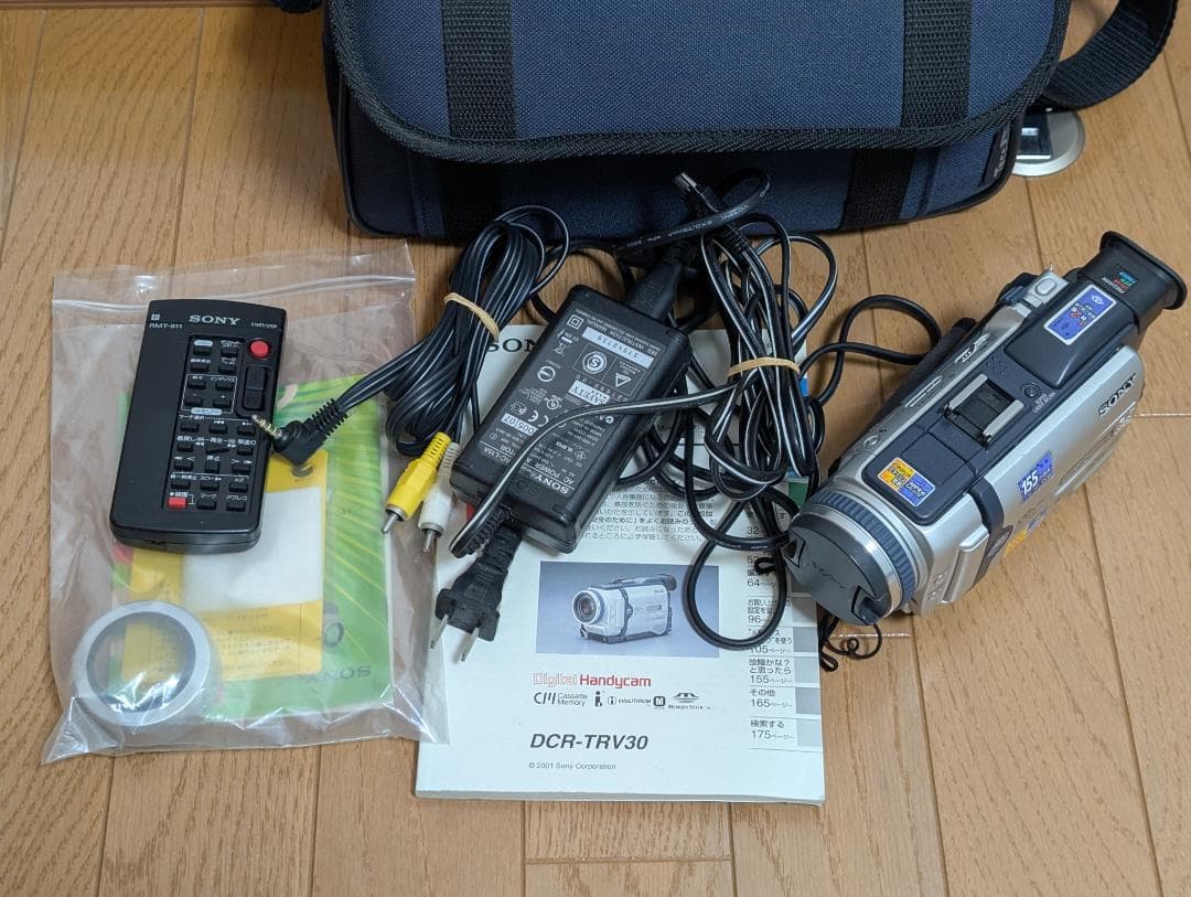 SONY DCR-TRV30 MiniDV対応ビデオカメラ