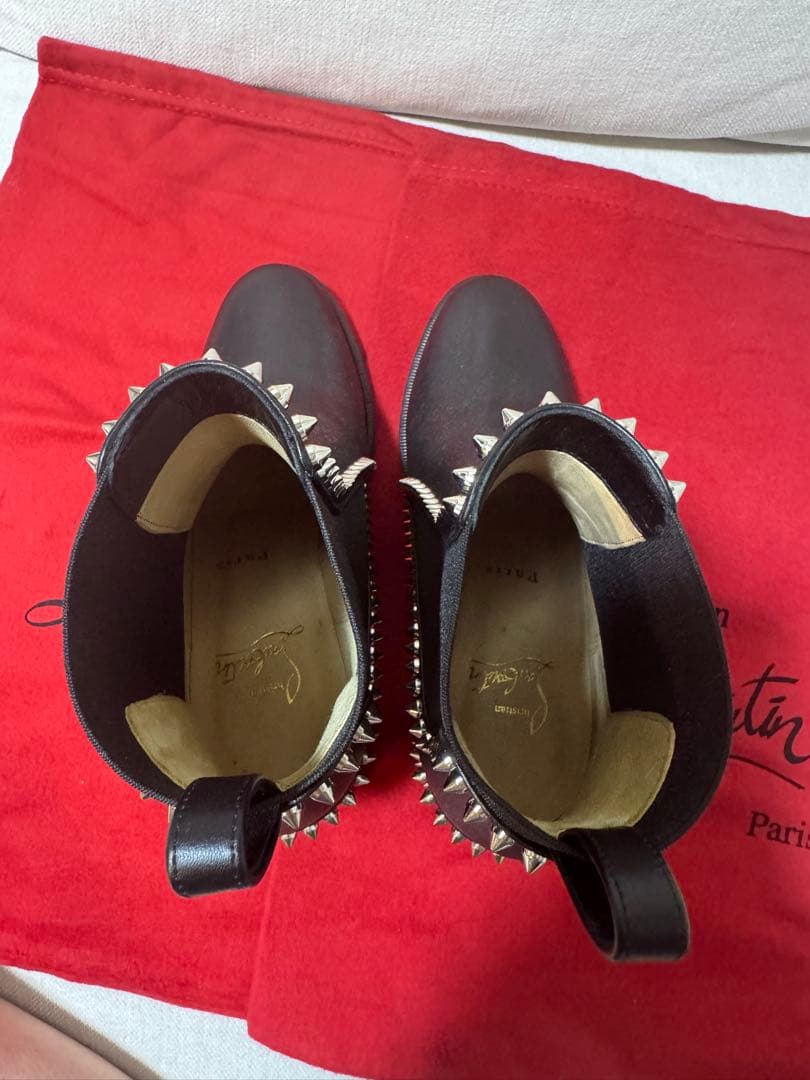 値下げ！正規品ルブタン スタッズサイドゴアブーツ　1回着用