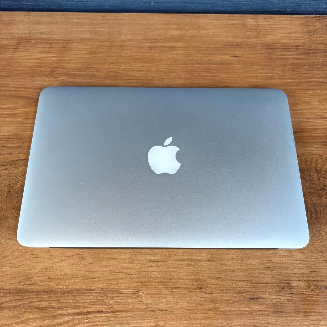 MacBook Air (11-inch, Mid 2013) シルバー