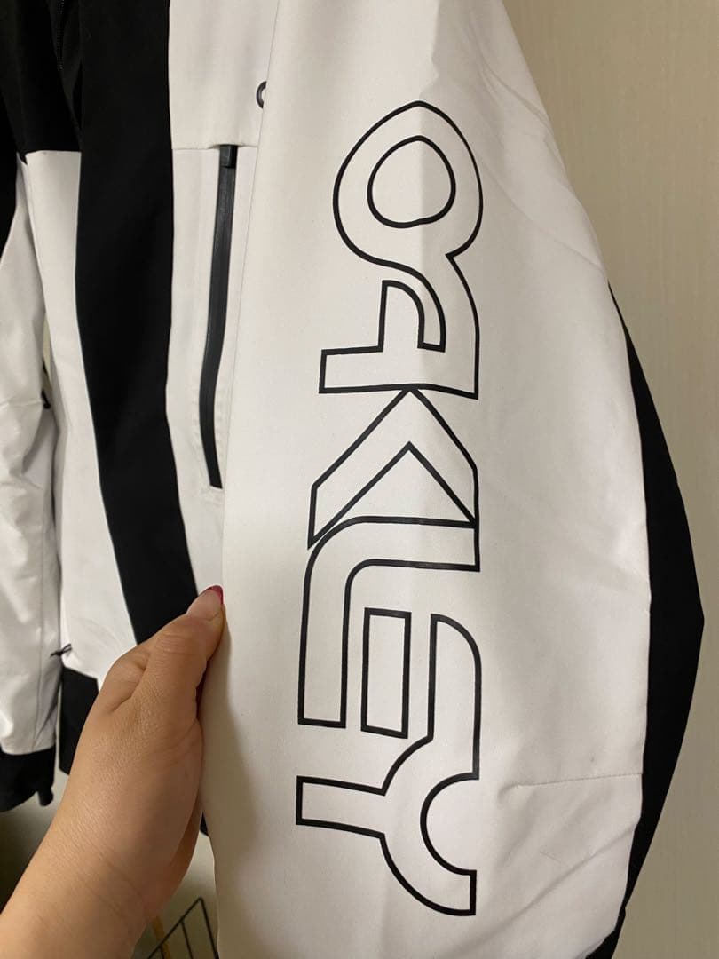 OAKLEY パフォーマンスフィットジャケット24-25