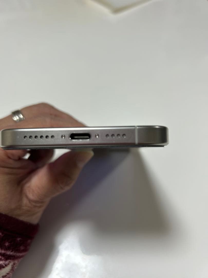 iPhone 15 PRO MAX 1TB　ホワイトチタニウム / SIMフリー