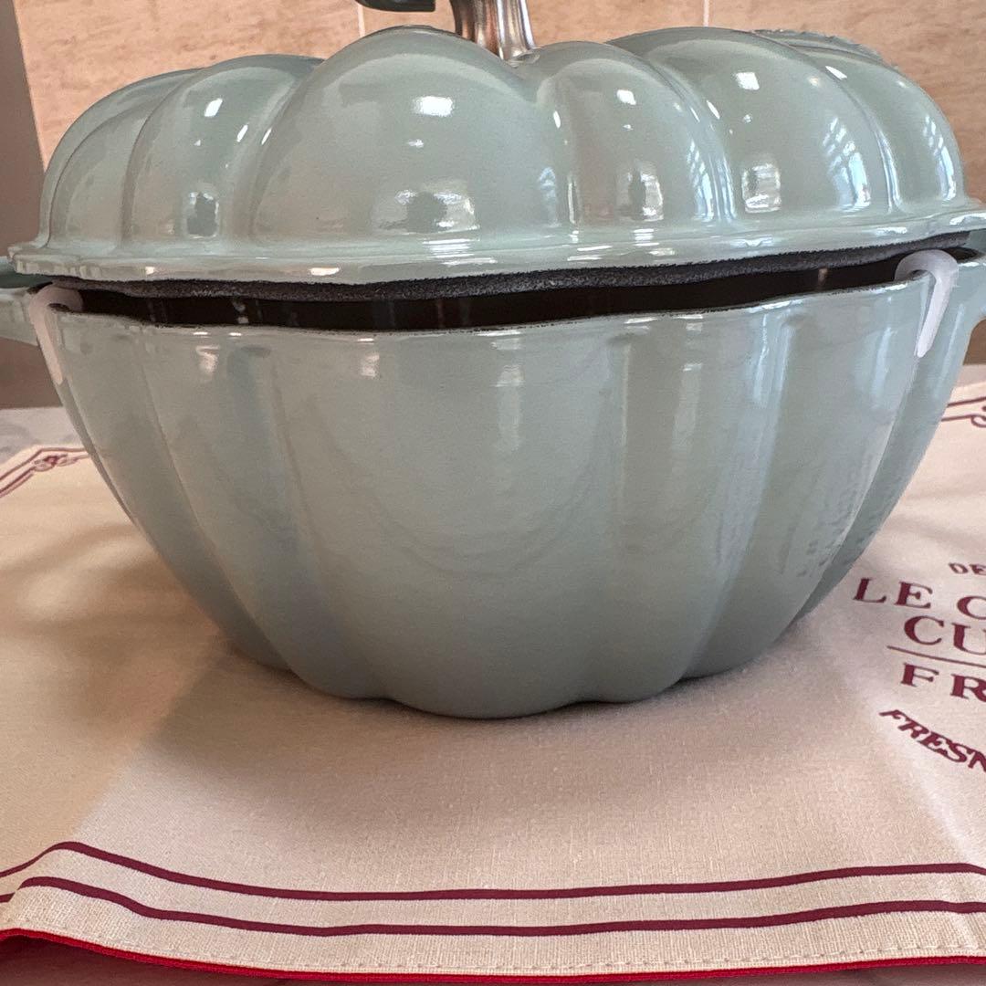 ルクルーゼ シグニチャー ココット・パンプキン 24cm シーソルト