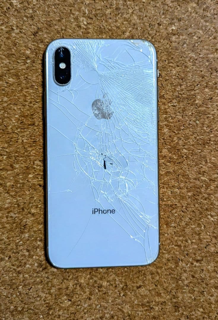 iPhone X 256G 背面割れ有