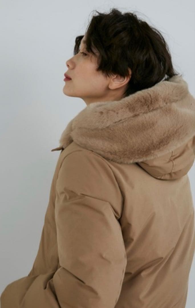 INEDフーデットロングダウンコート