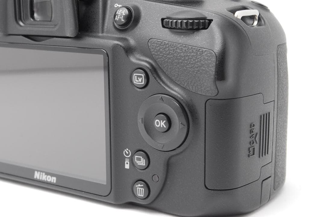 【使用感少の美品】Nikon D3200　スマホ転送　高画質モデル