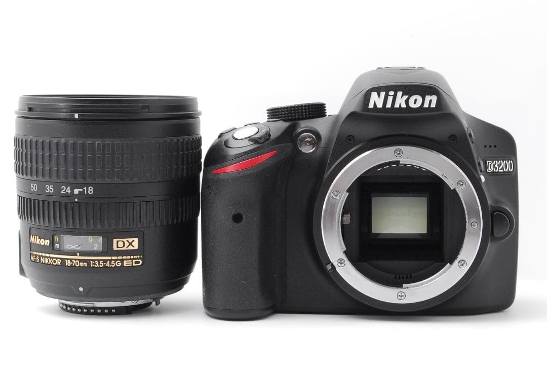 【使用感少の美品】Nikon D3200　スマホ転送　高画質モデル