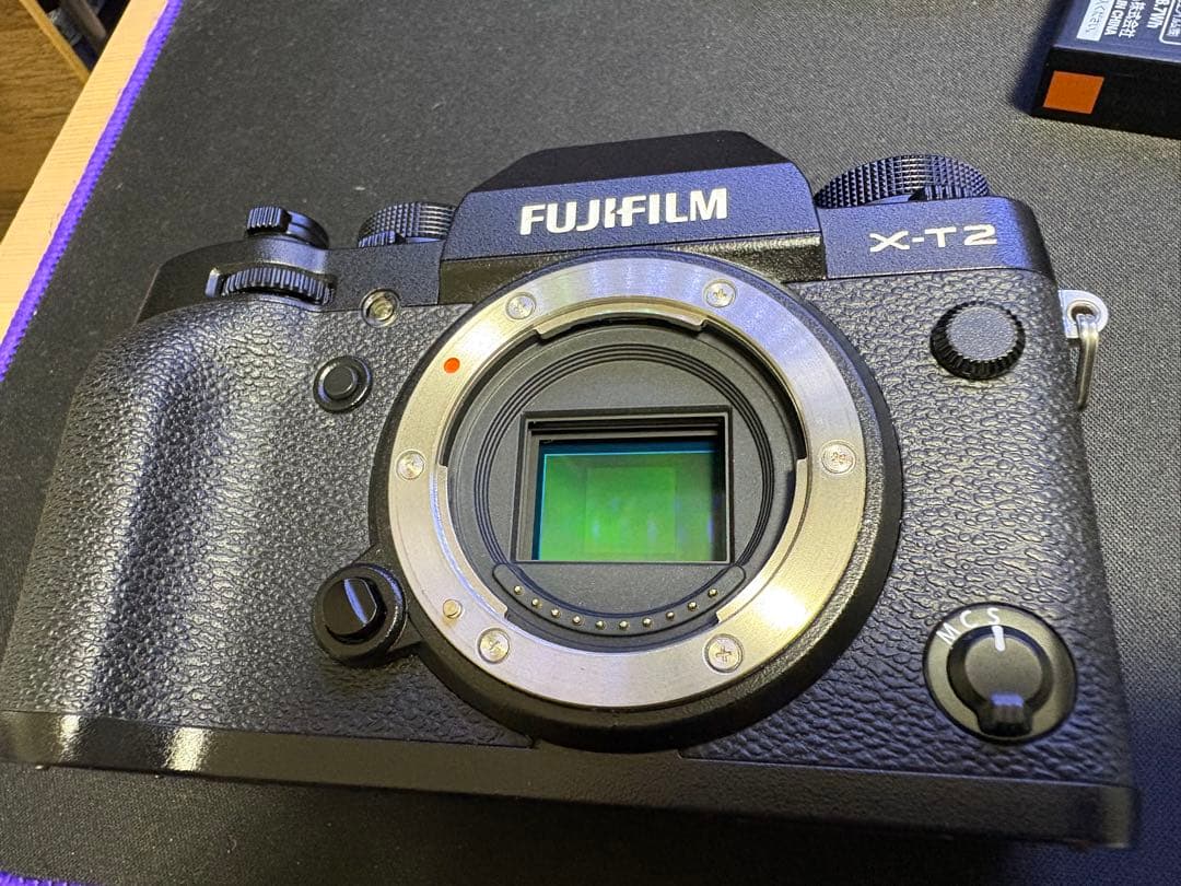 【美品】FUJIFILM X-T2 おまけ付き