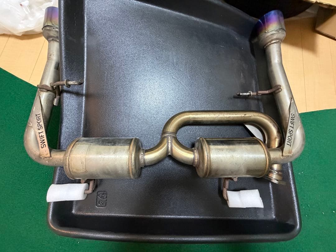 スイフトスポーツzc32s ロッソモデロマフラー