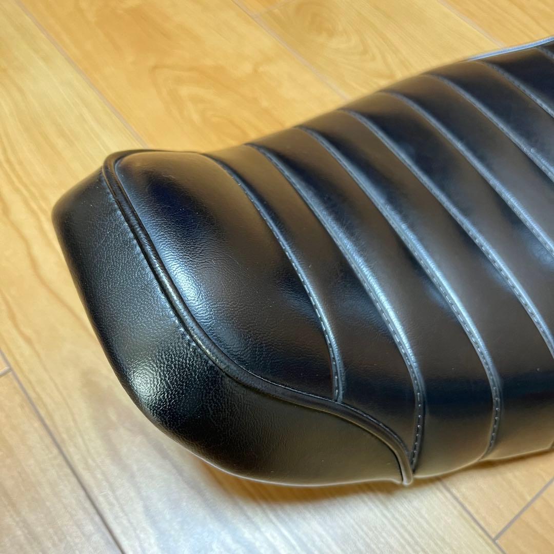 Tramp ハーレーXL用キング＆クイーンシート（04以降）プレスタイプ