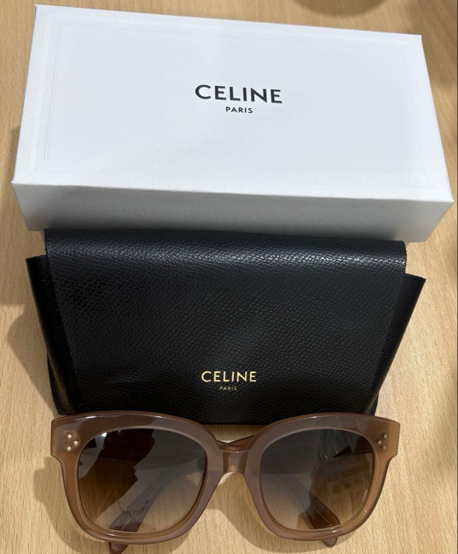白*姫様 CELINE サングラス 箱　ケース付き　セリーヌ　高級ブランド　美品
