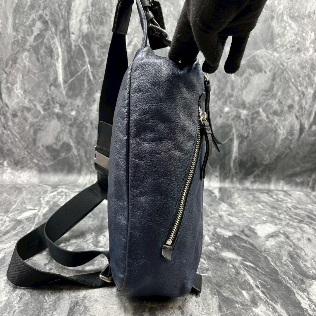 極美品 COACH トンプソン ボディバッグ ネイビー レザー ななめがけ