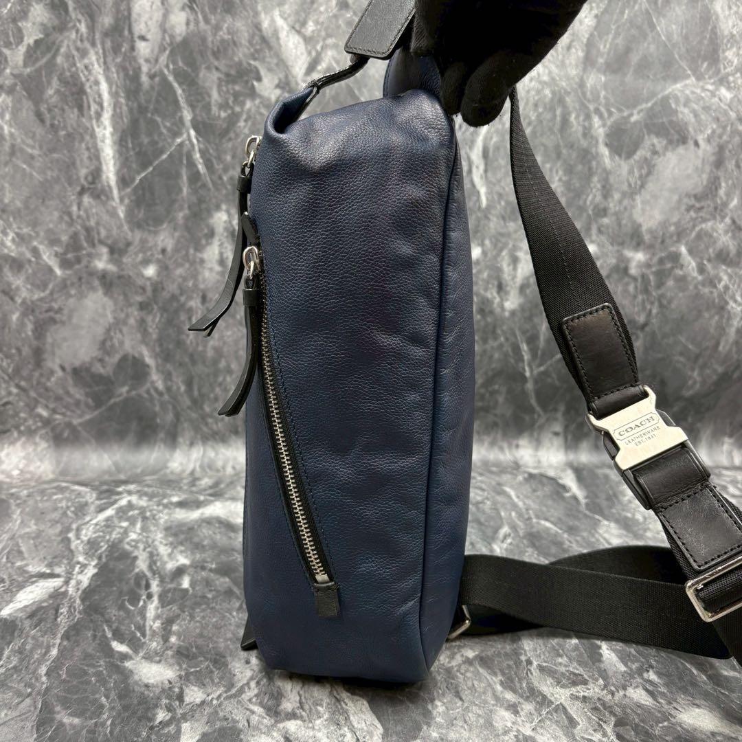 極美品 COACH トンプソン ボディバッグ ネイビー レザー ななめがけ