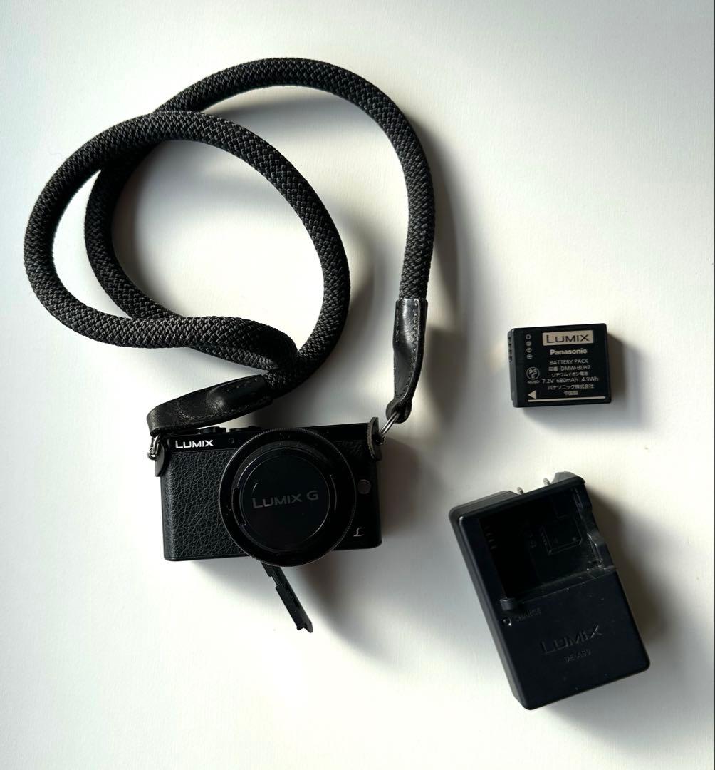 Panasonic Lumix GM1 オールブラック／レンズキット　オマケ付き