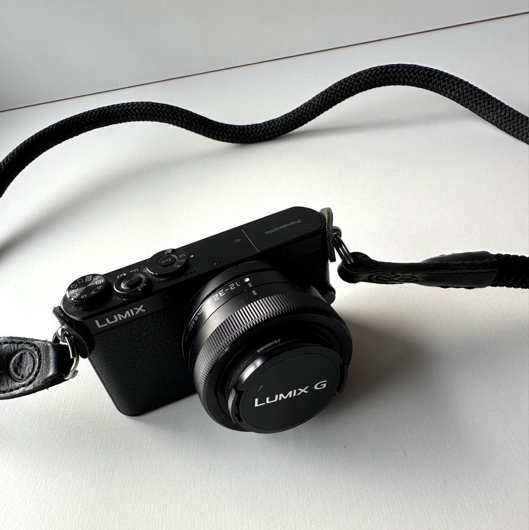 Panasonic Lumix GM1 オールブラック／レンズキット　オマケ付き