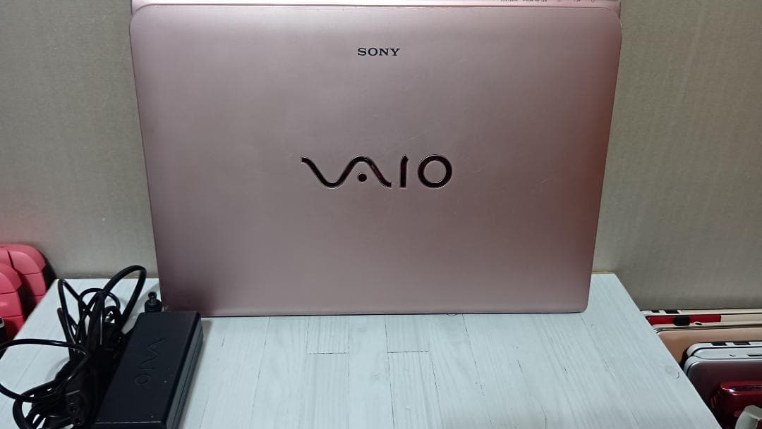 ピンク　オン　ピンク　Vaio SVE141A1AJ