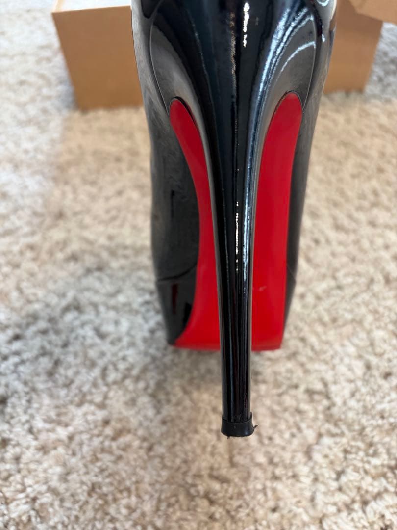 クリスチャン・ルブタン　ビアンカ　120 パテント