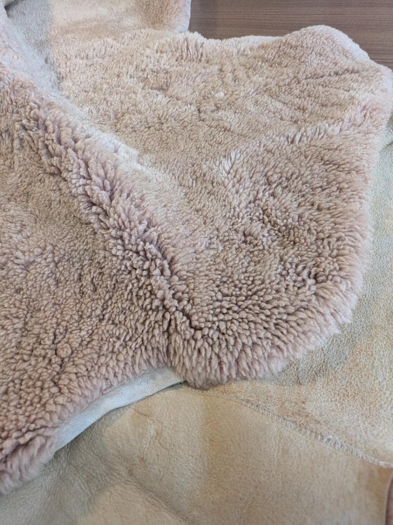 ムートンラグ・シーツ(4匹物)　約180x120cm シングル 日本製造