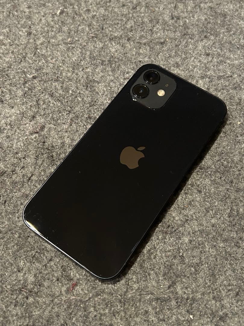【即決可】iPhone 12 64GB ブラック 本体のみ