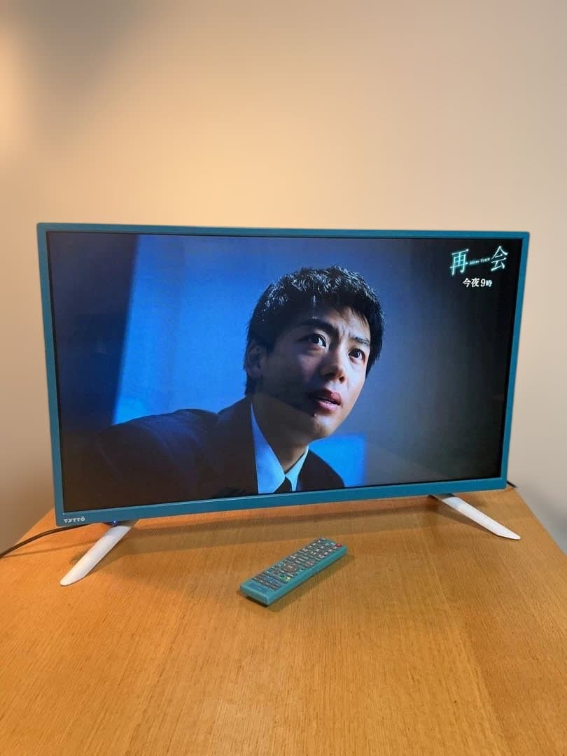 美品　届いてすぐ使える SANSUI 32型テレビ ブルー おしゃれ 付属品完備