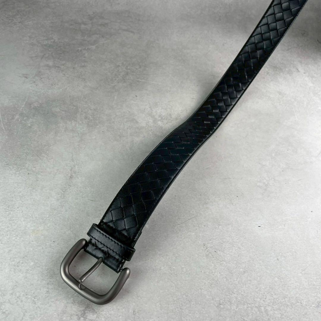 エスちゃん✨ボッテガヴェネタ ベルト 黒 レザー イントレチャート 高級感