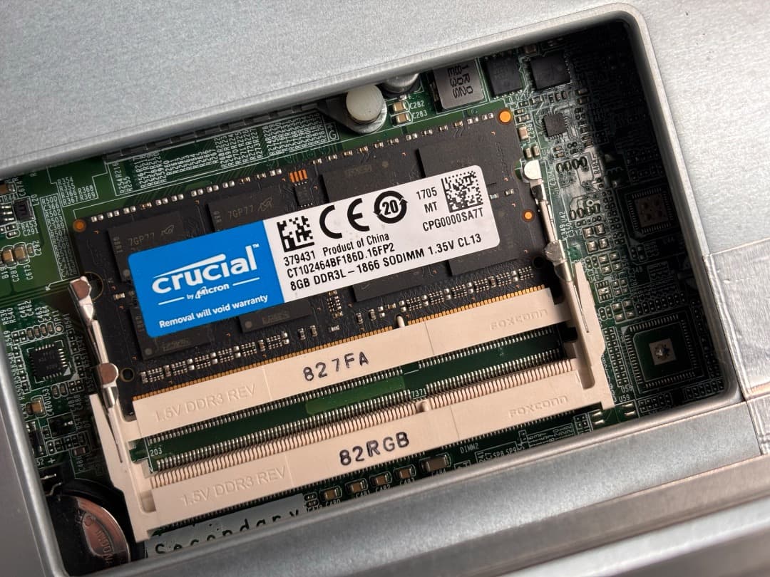 QNAP TS-453Be NAS 本体（10GbE・メモリ8GB拡張済み）