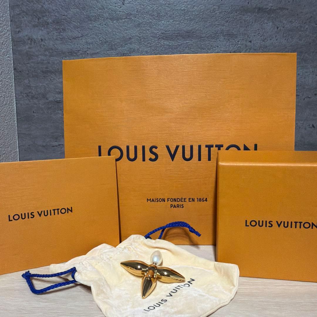 Louis Vuitton ルイゼットマクロ「片耳のみ」「正規品」「新品未使用」