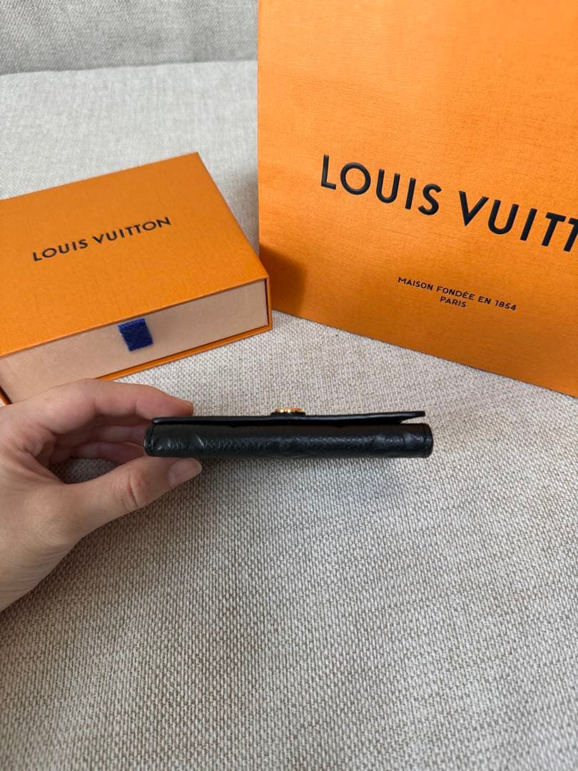 たむたむ様　ルイヴィトン　名刺入れ　アンヴェロップカルトドゥヴィジット
