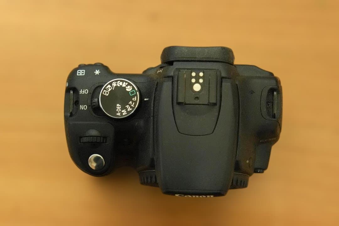 EOS Kiss Digital N 本体 と付属品