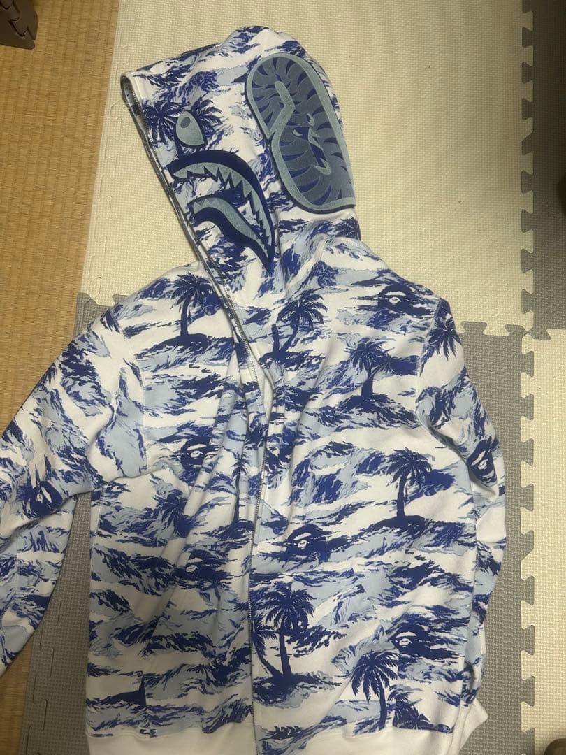 A Bathing Ape エイプシャークパーカーM レア 確実正規品即日発送‼️