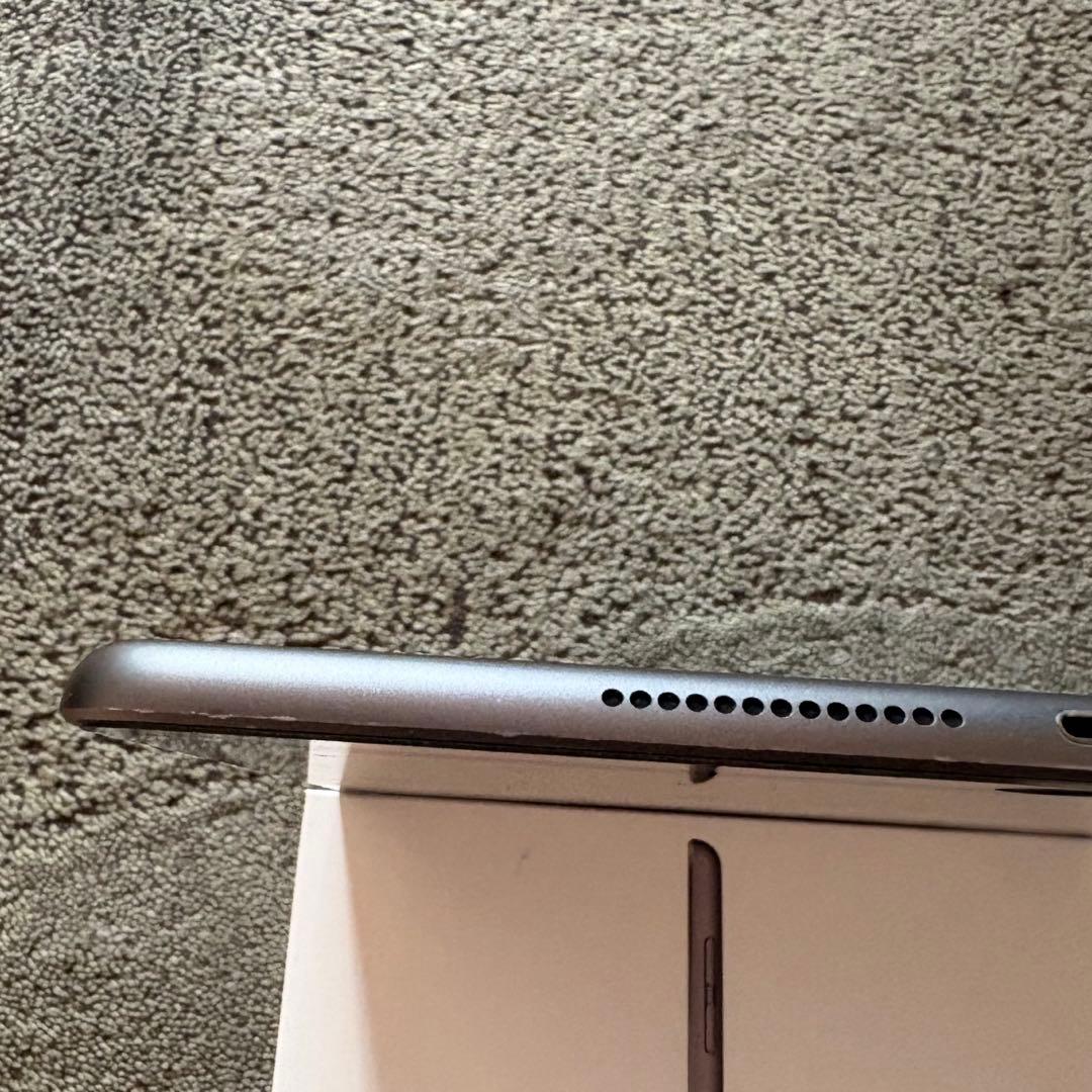 Apple iPad 10.2 第8世代　128G スペースグレー　アップル