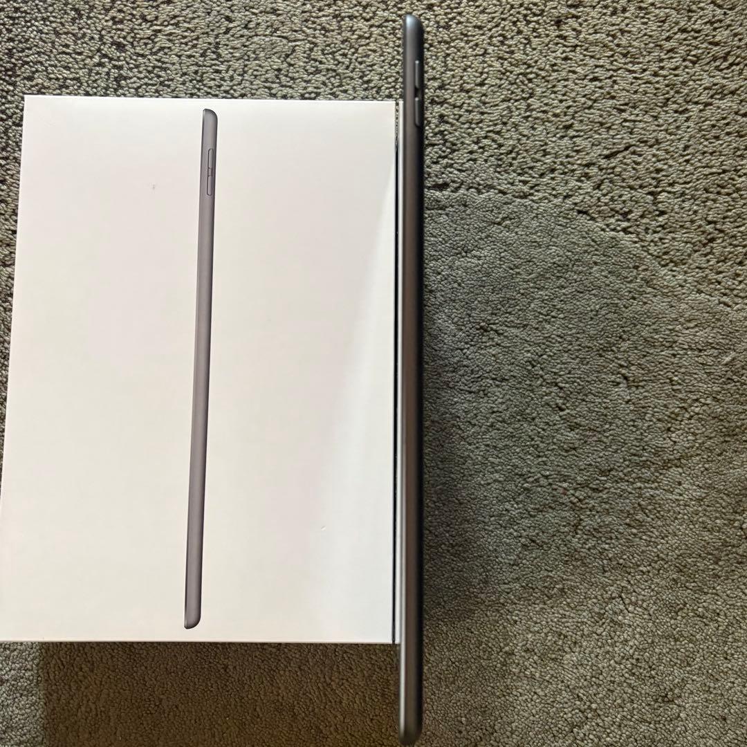 Apple iPad 10.2 第8世代　128G スペースグレー　アップル
