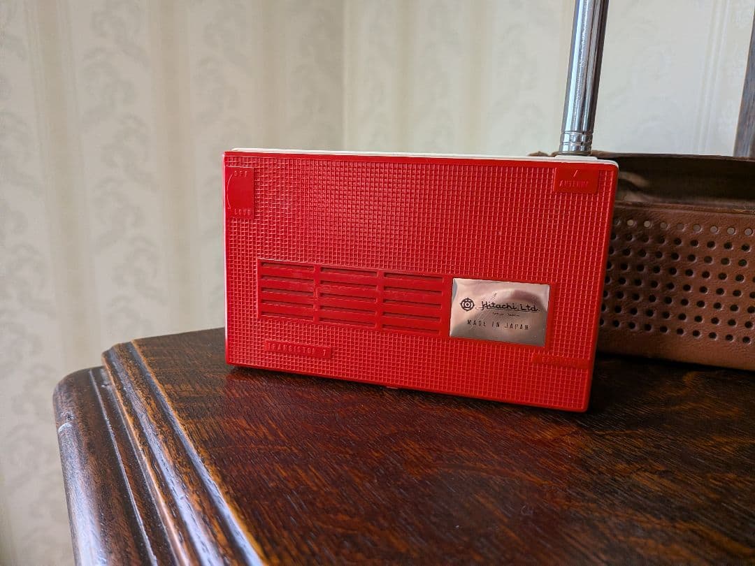 昭和レトロ　日立 トランジスタラジオ WH-732　ベティ　 動作確認動画あり