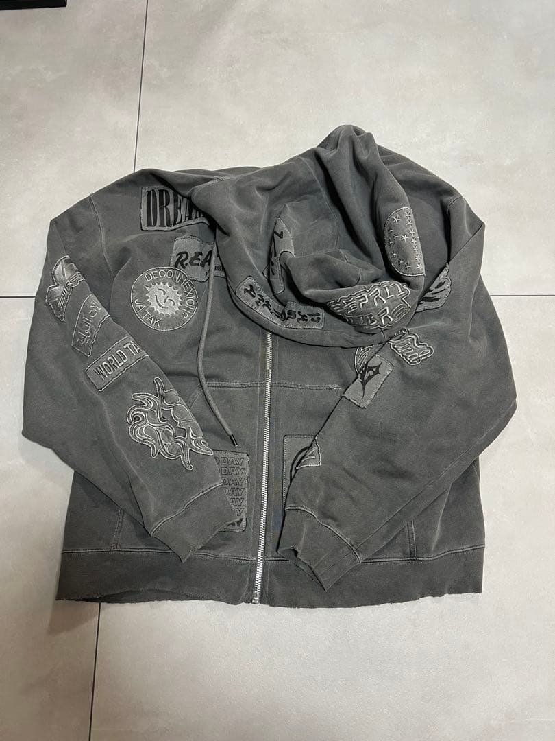 トップス ETUDES EXTRA HOOD ZIPPED PATCH