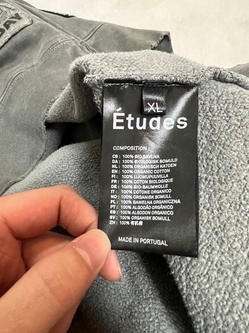 トップス ETUDES EXTRA HOOD ZIPPED PATCH