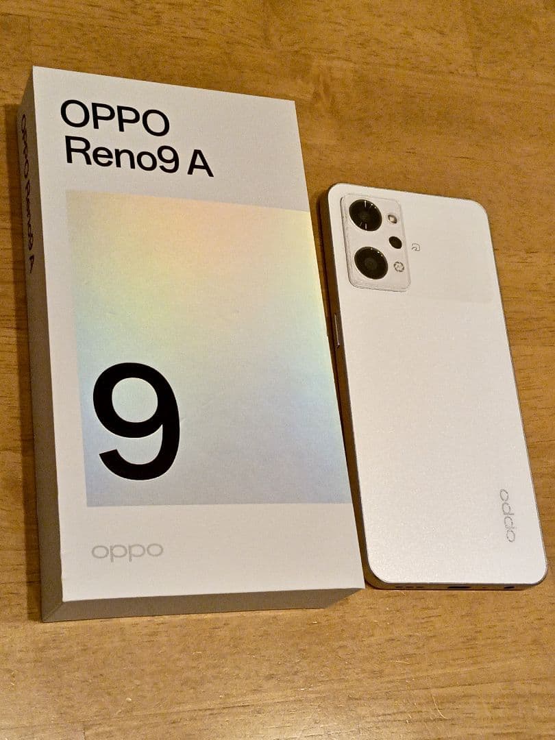 OPPO Reno9a ホワイト