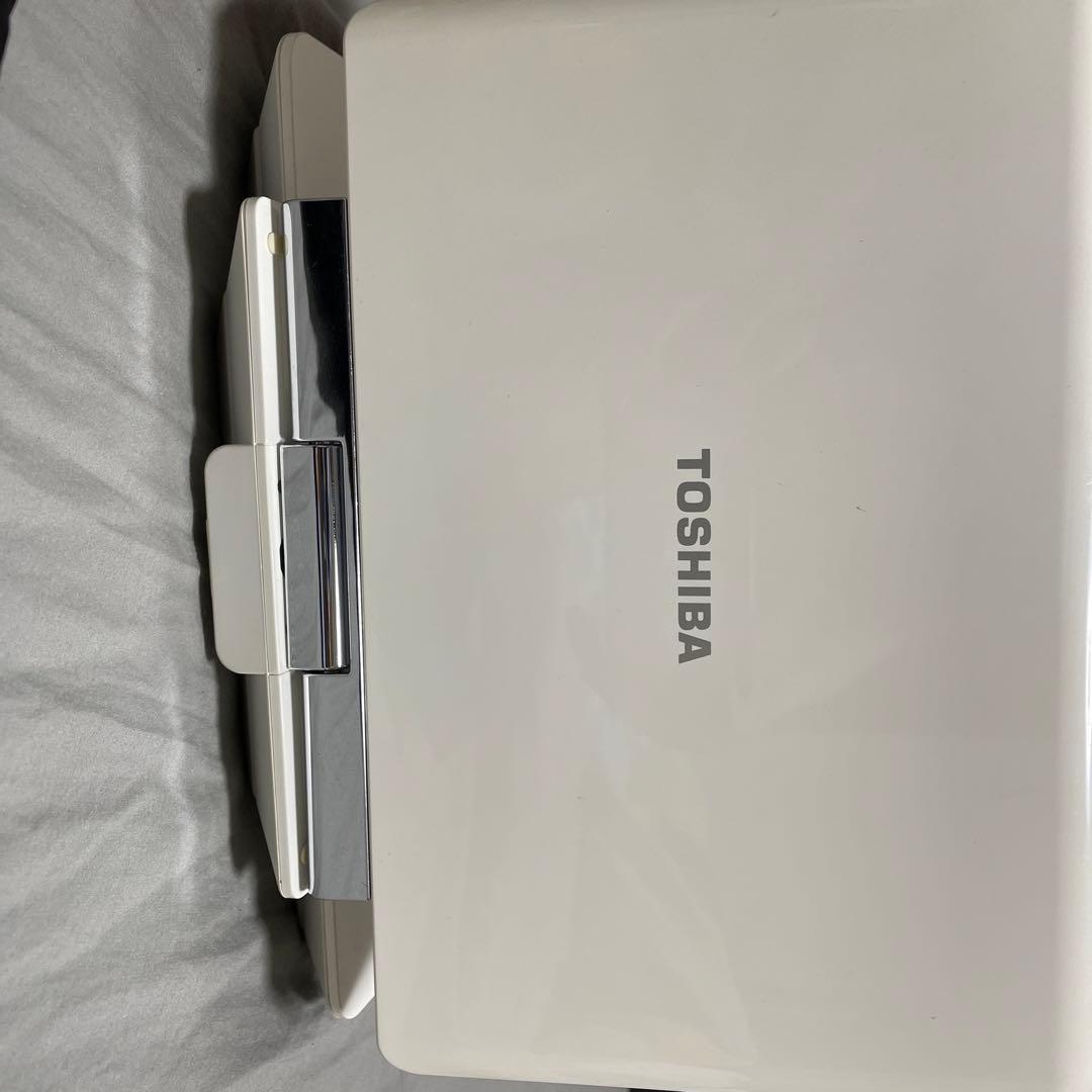TOSHIBA ポータブルDVDプレーヤー　SD-P96DT