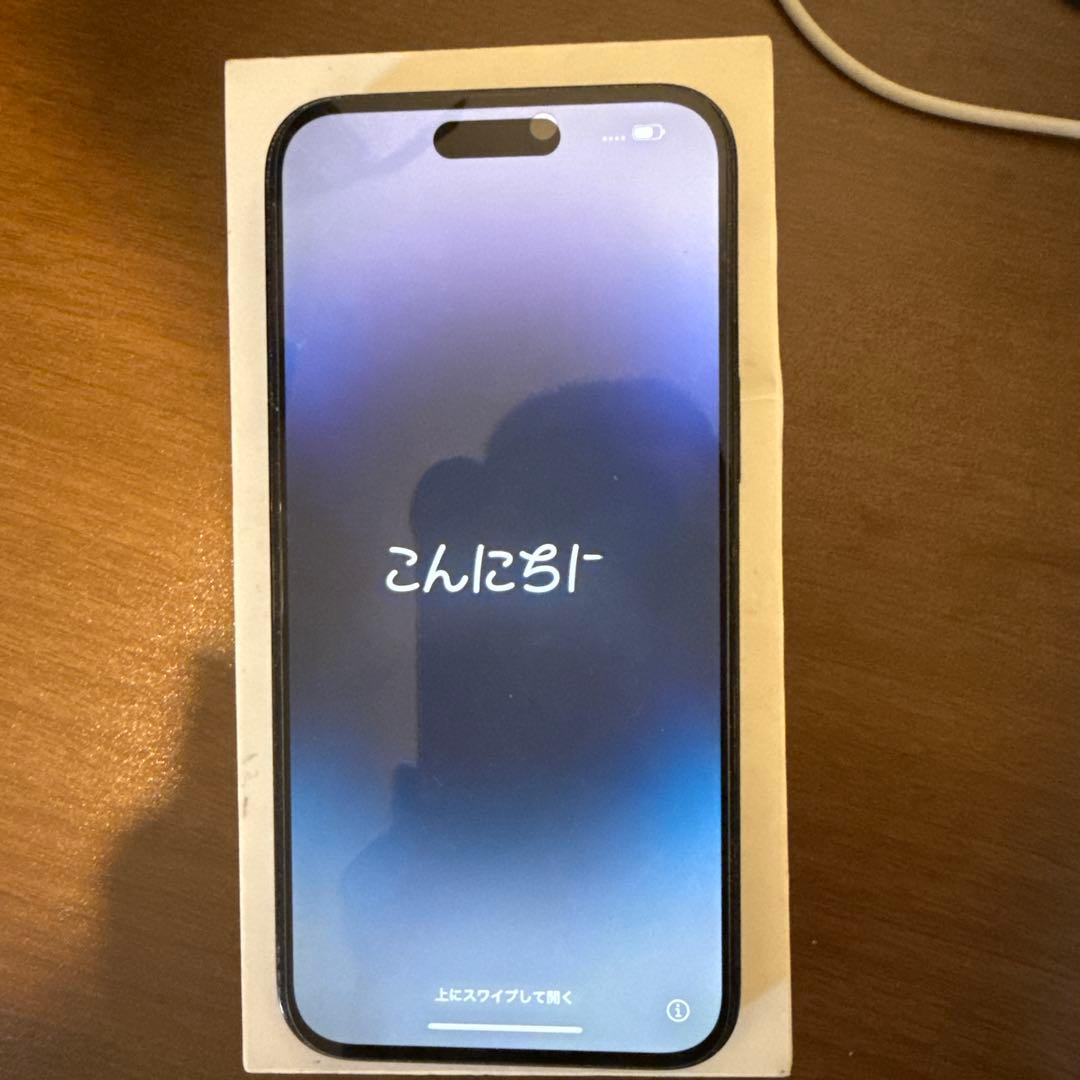 iPhone１４PROMAX 本体　裏面　ひび割れあり