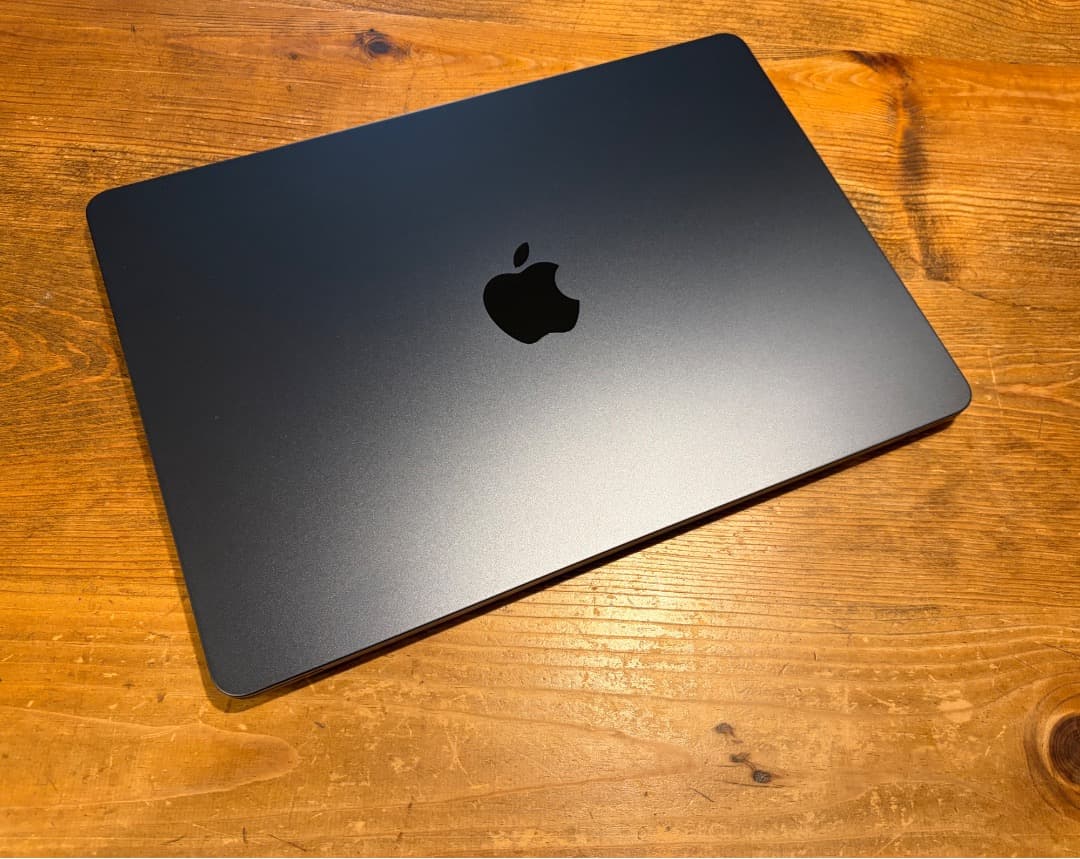【美品・長期保証】MacBook Air M3（13）16GB 512GB