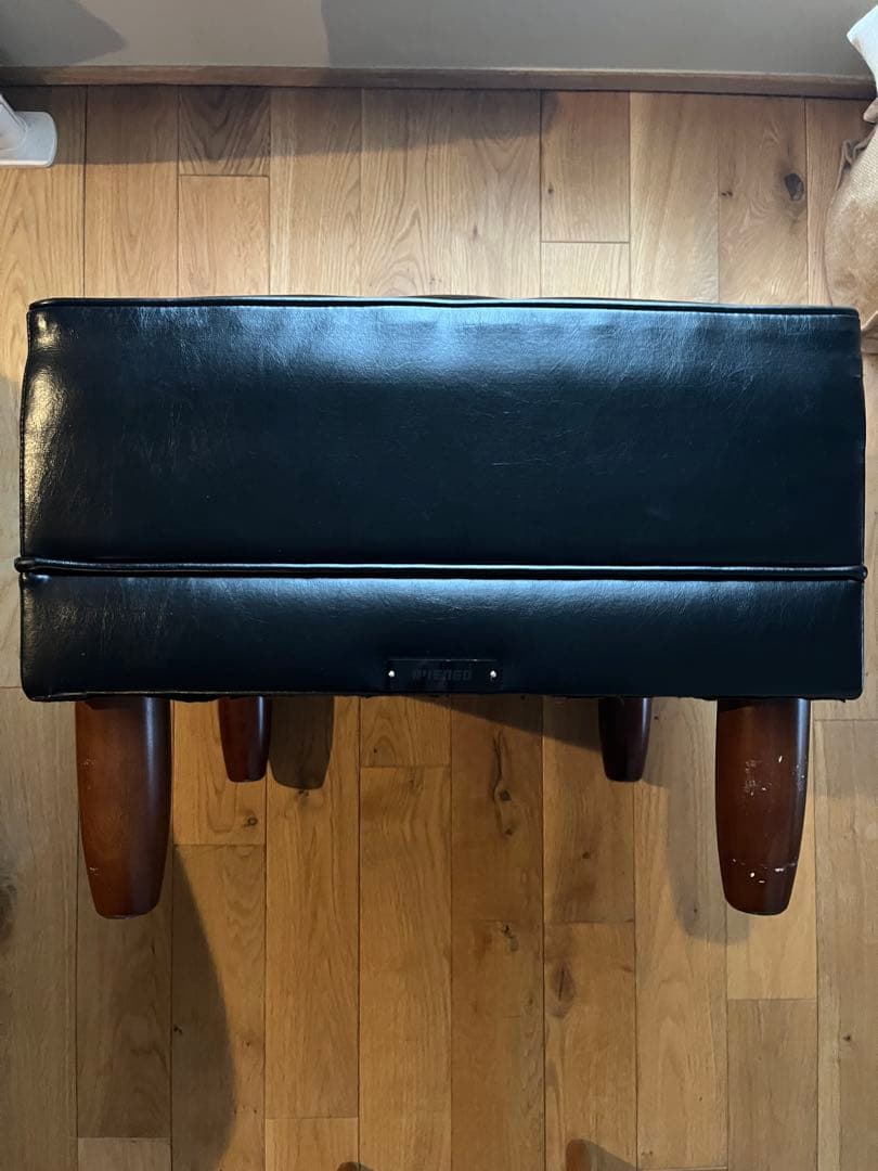 カリモク60 オットマン 黒