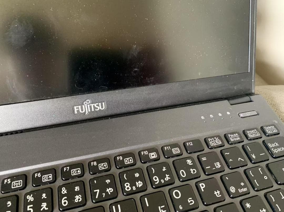 FUJITSU 第7世代i5 Win10/8G/256GB SSD
