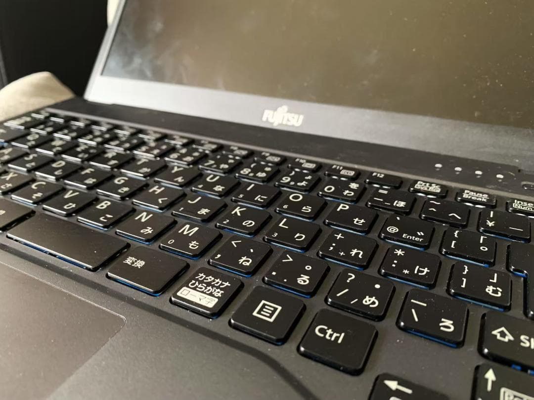 FUJITSU 第7世代i5 Win10/8G/256GB SSD