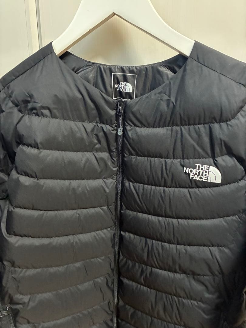 THE NORTH FACE サンダーラウンドネック ライトダウンジャケット　黒