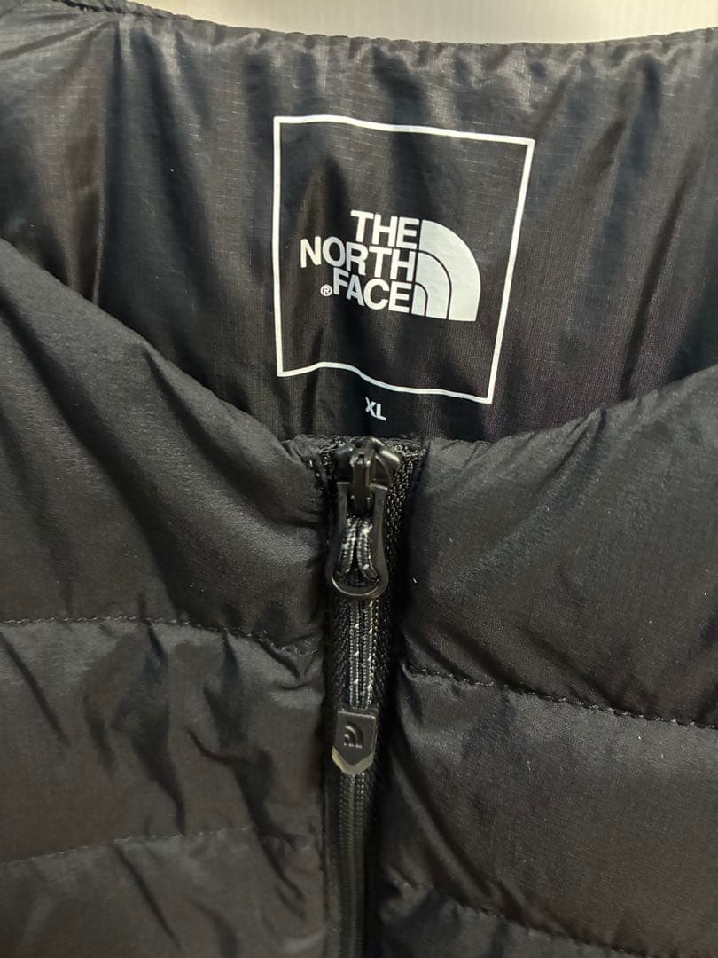THE NORTH FACE サンダーラウンドネック ライトダウンジャケット　黒