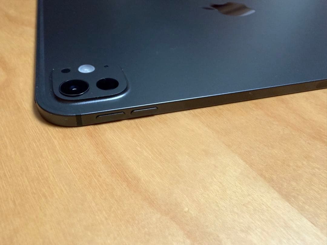 iPad Pro M4 11インチ 256GB Smart Folio付き