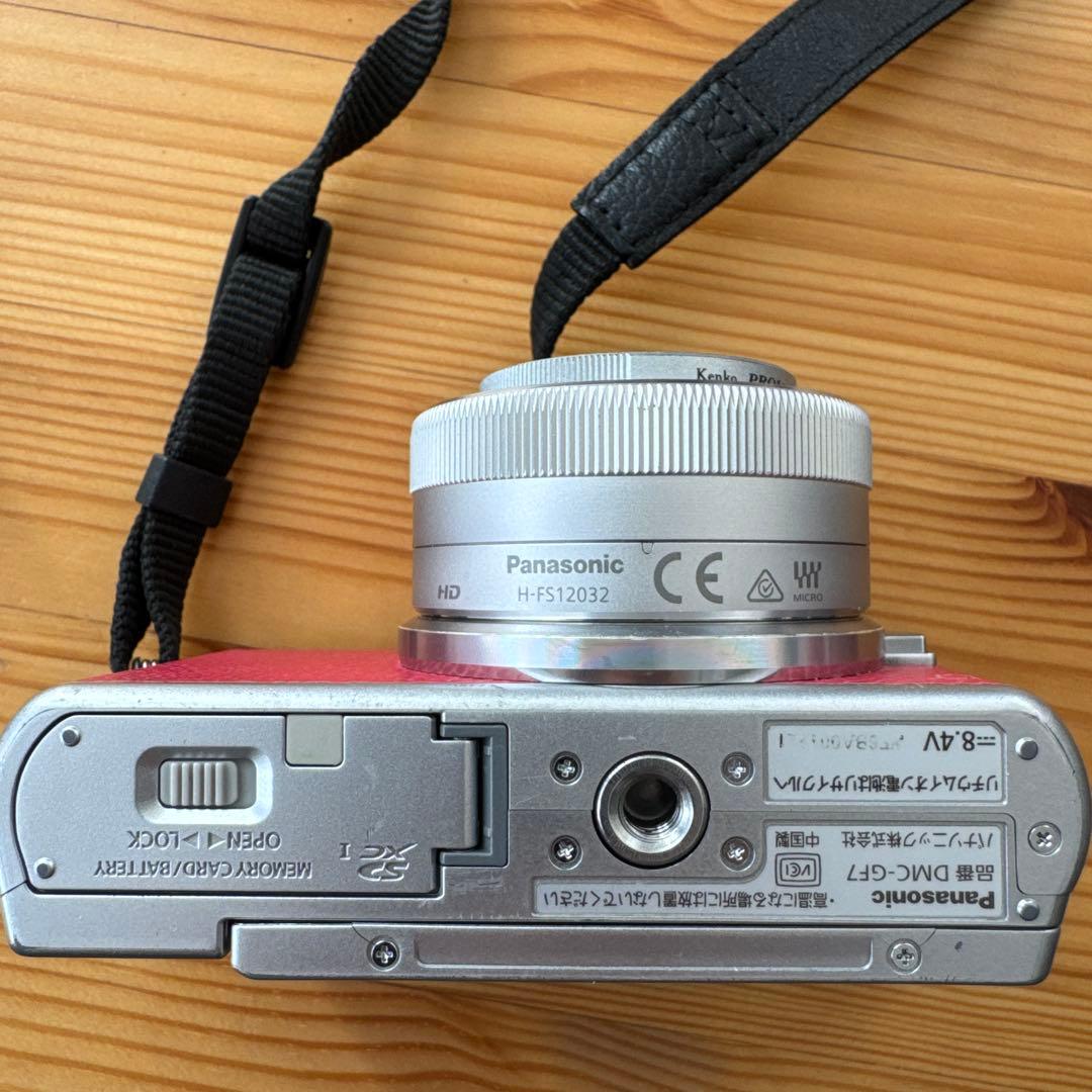 パナソニック LUMIX G DMC-GF7W ダブルズームレンズ