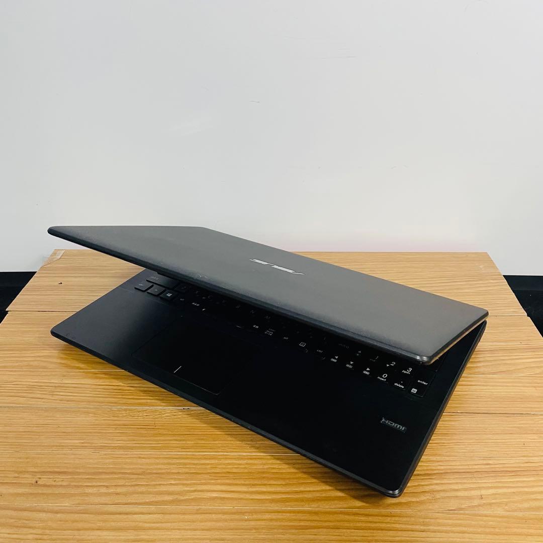 設定済すぐ使える 　ノートパソコンwindows11 オフィスSSDカメラDVD