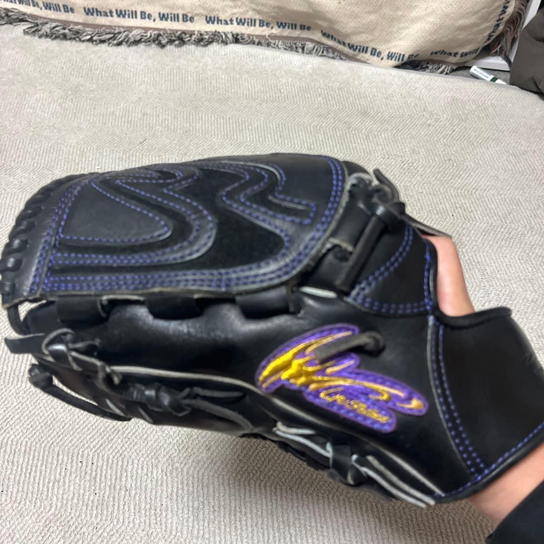 硬式野球グローブ 黒 投手 グラブ