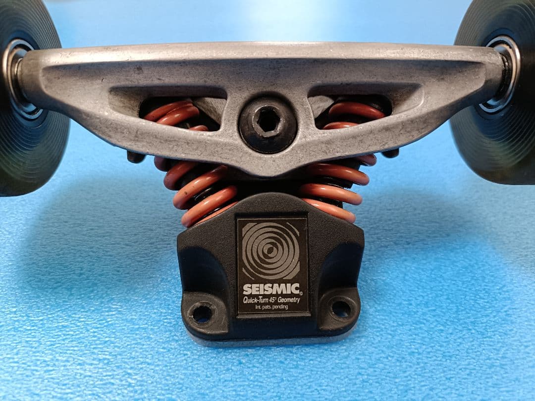 SEISMIC スプリングトラック ウィール付