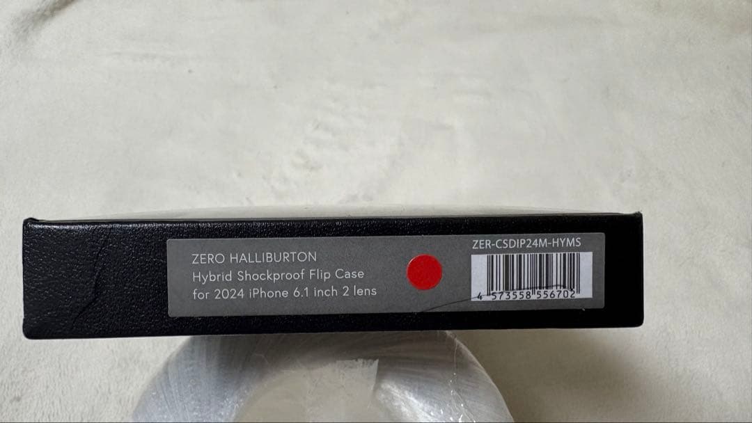 ゼロハリバートンiPhone16手帳タイプ