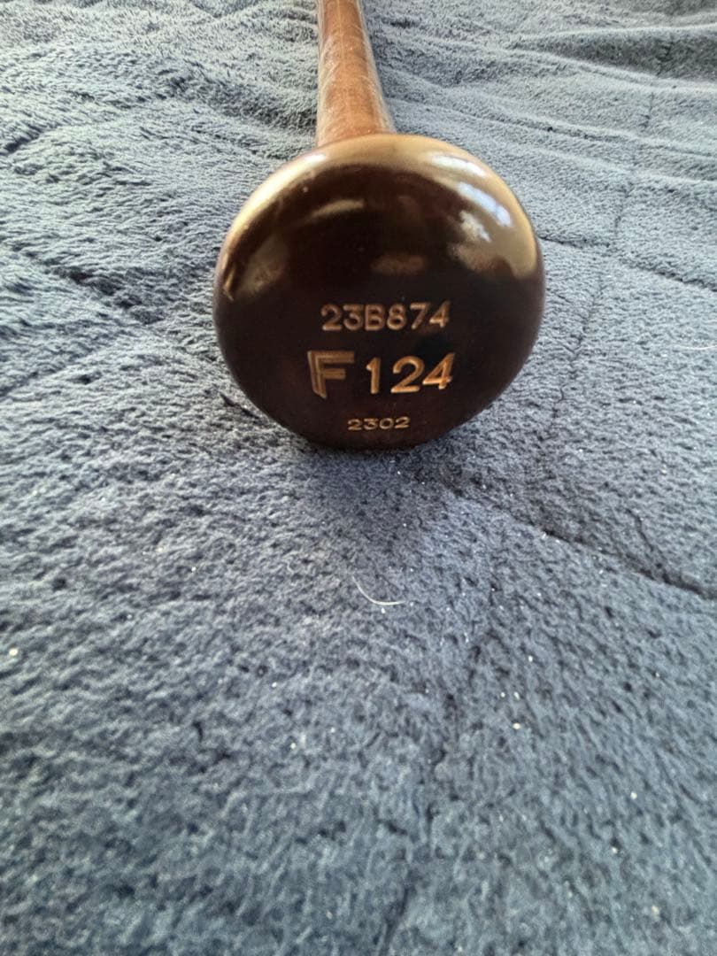 オ*ン様 ミズノプロ　硬式木製バット NPBマーク入り